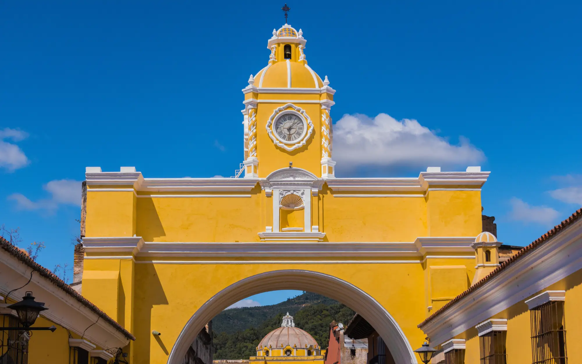 Discover The Arco De Santa Catalina In Antigua Luxury Tailor Made 